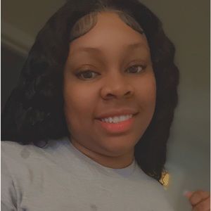 Meet your Posher, Mishelle